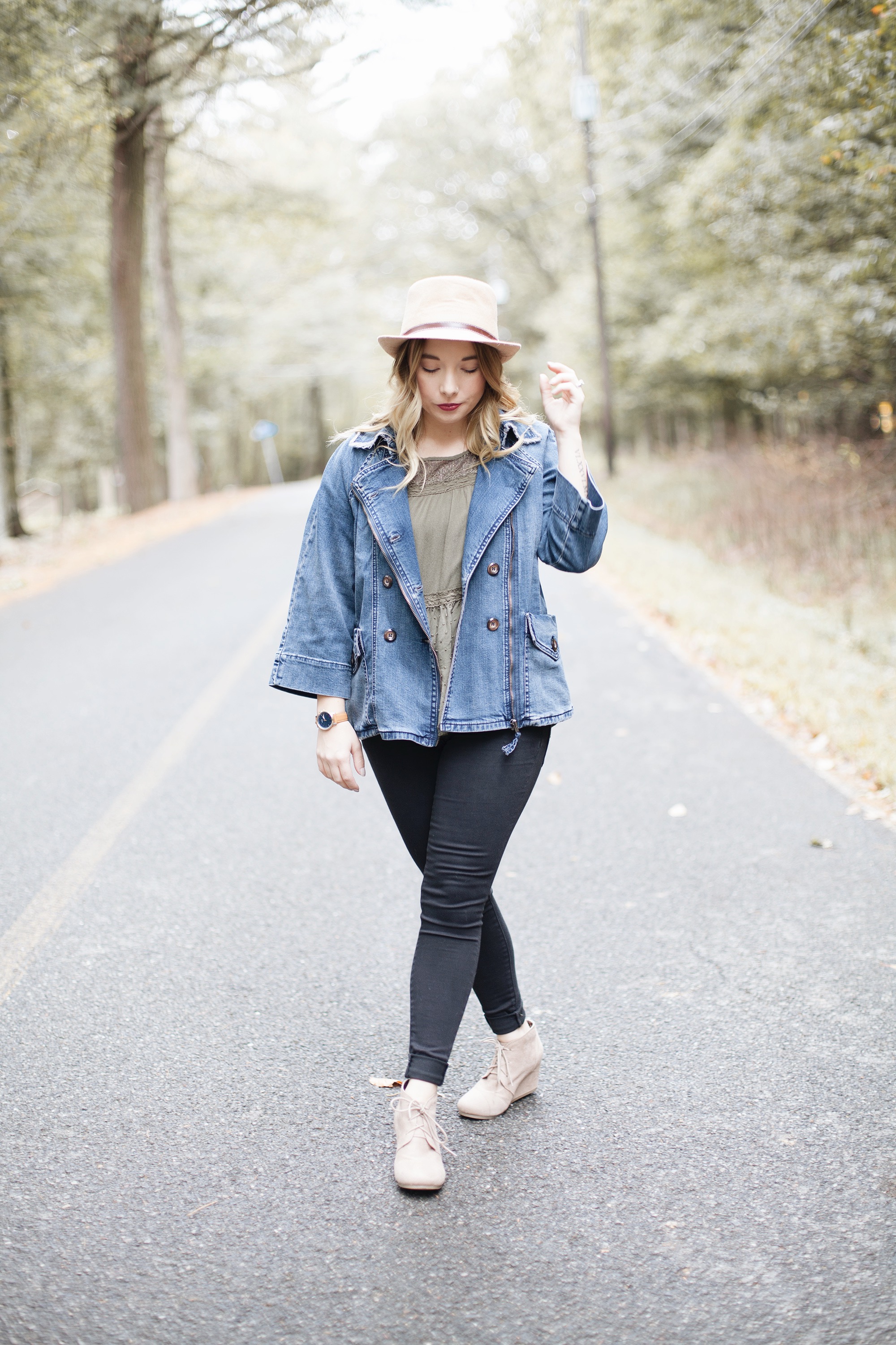 outfits with oversized denim jacket
