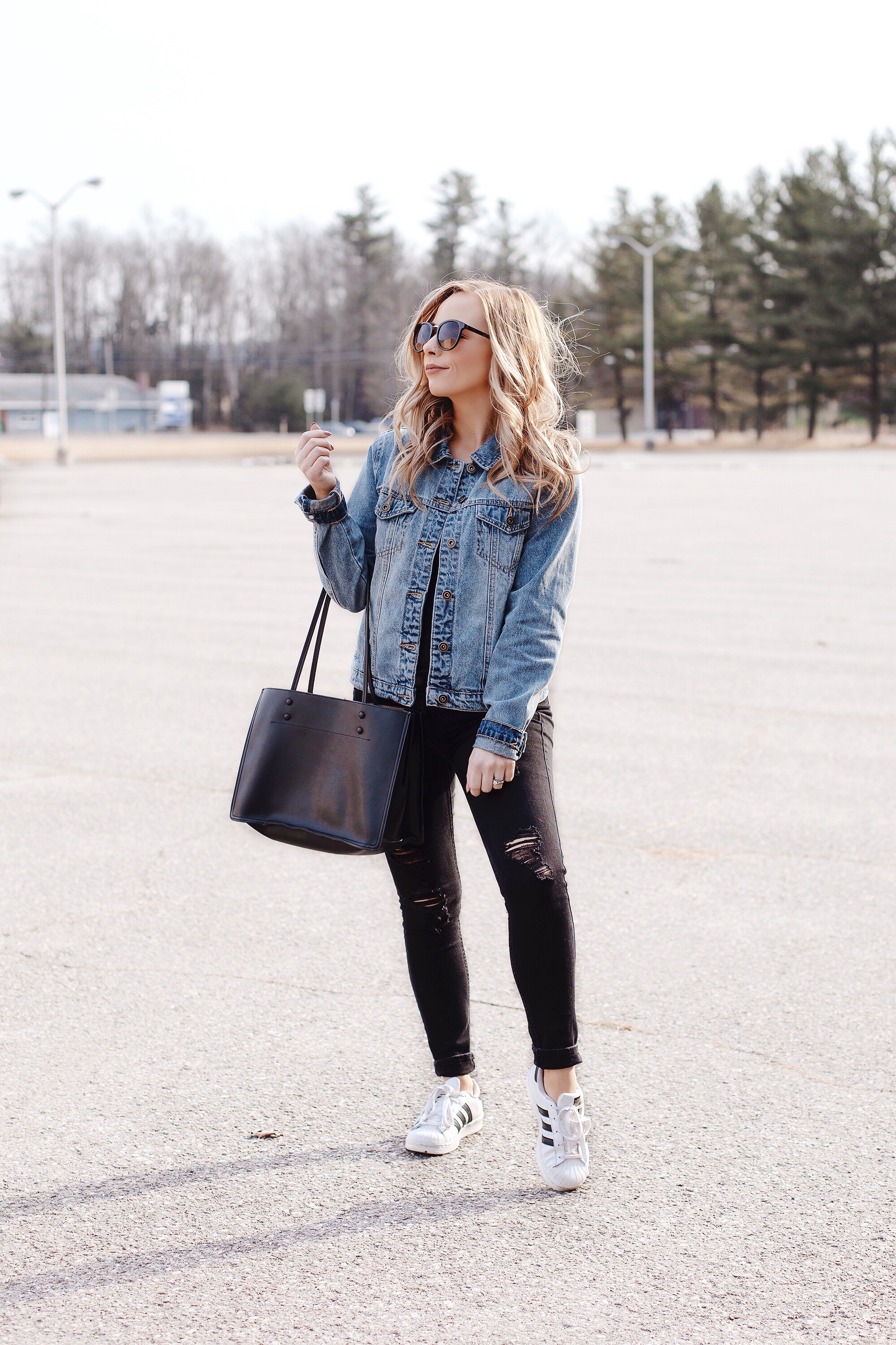The Casual Winter To Spring Weekend Outfit You Need - Coffee With Summer